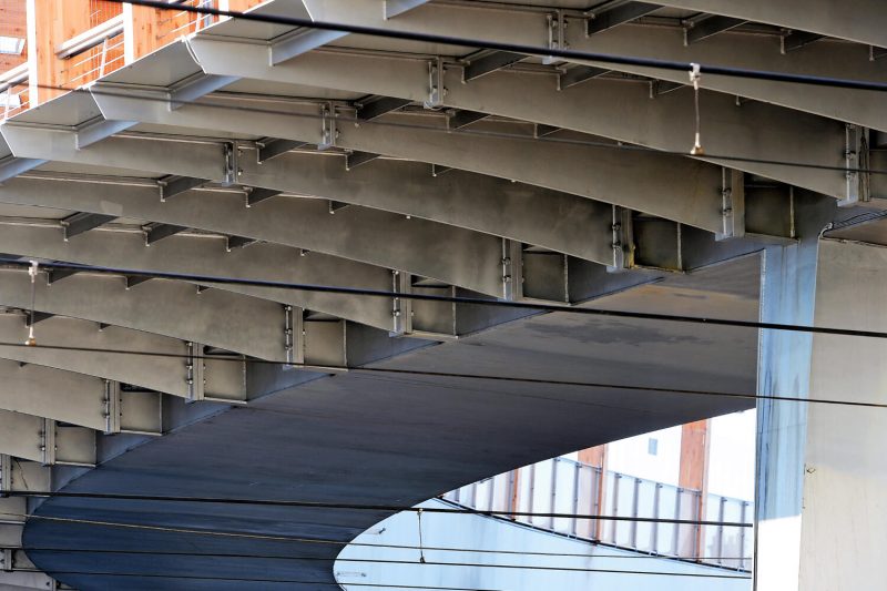 Passerelle piétonne en gare d’Angers Saint-Laud - SMB Constructions
